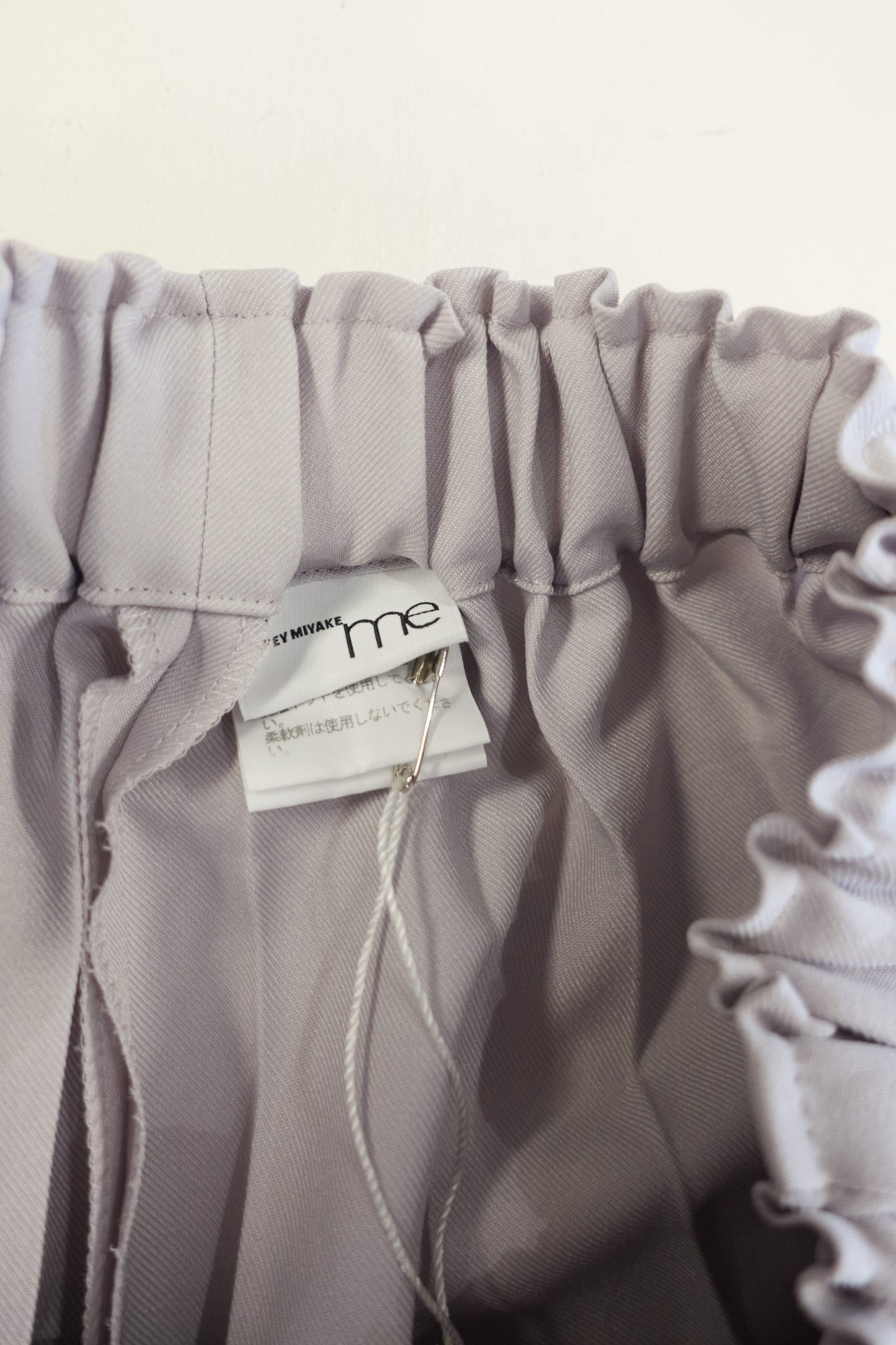 Issey Miyake 'me' diagonal pleated elastic waist culottes