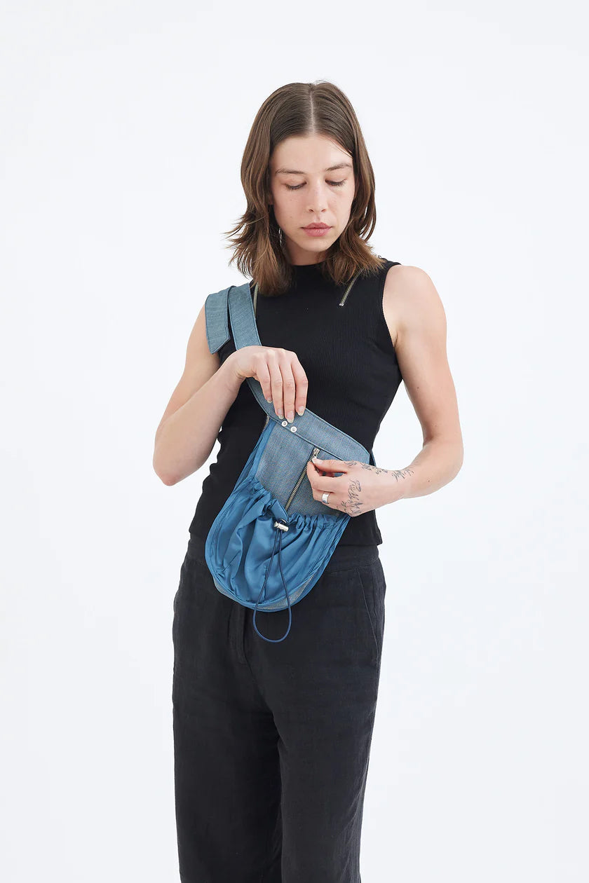 Be Right Back pocket bag