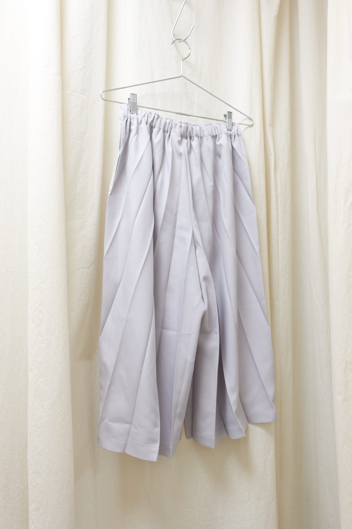 Issey Miyake 'me' diagonal pleated elastic waist culottes