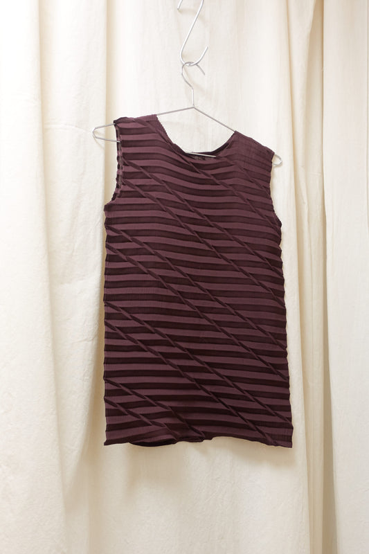 Issey Miyake 'me' angular pleated singlet