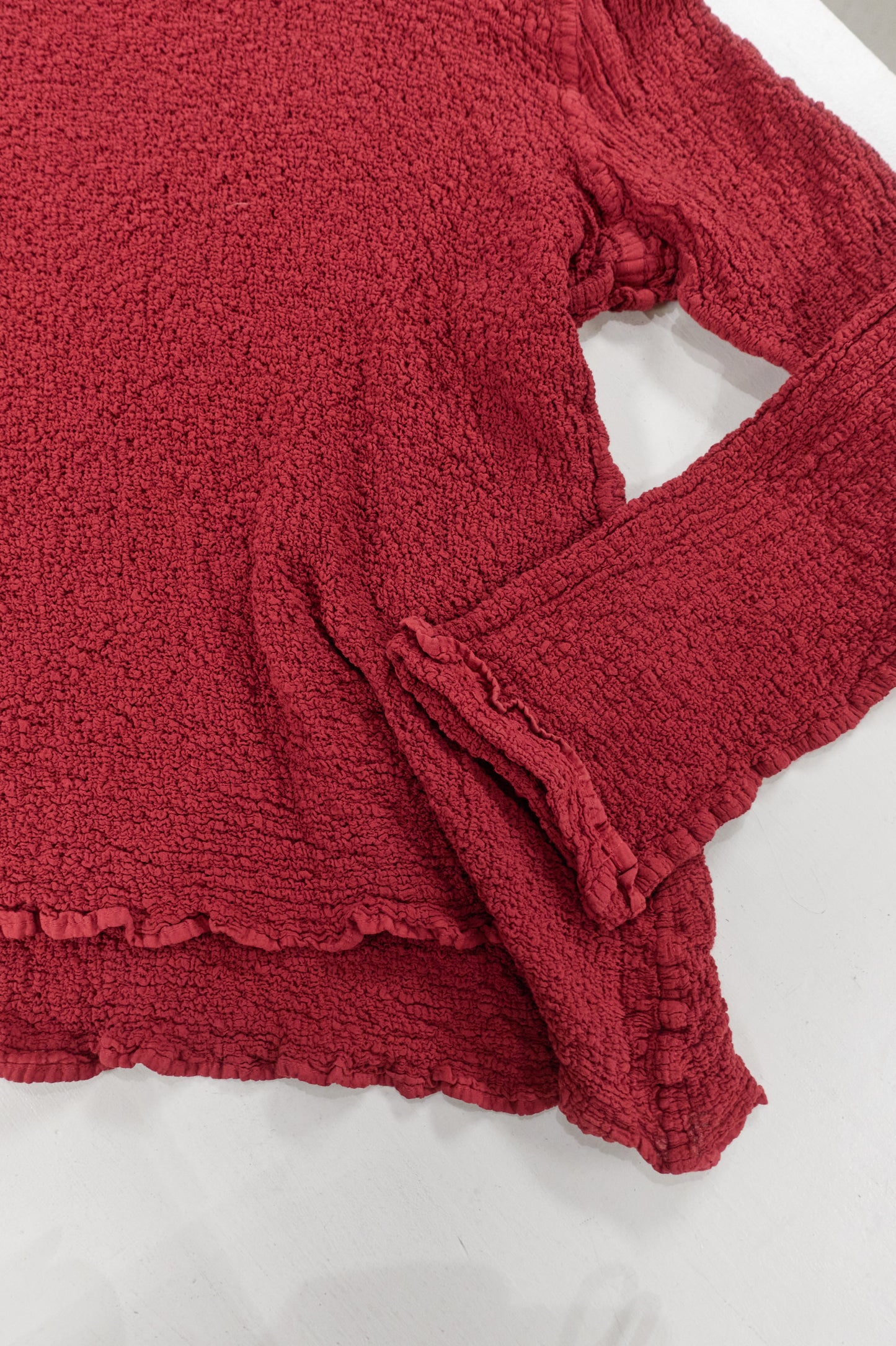 Issey Miyake 'me' cauliflower crinkle turtleneck