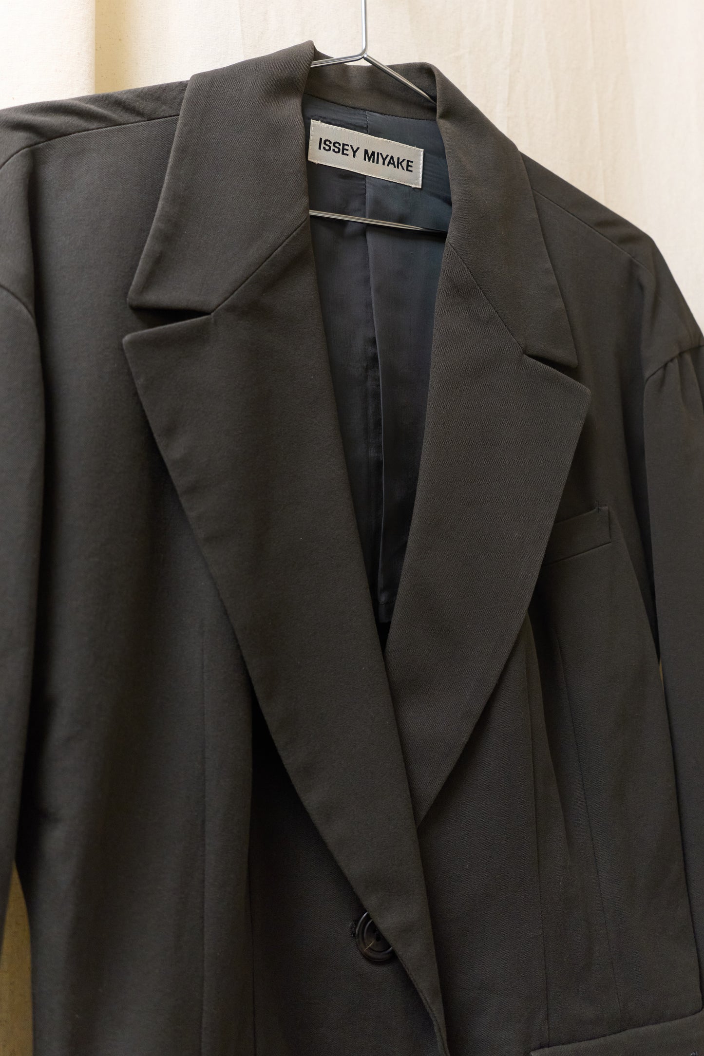Issey Miyake 1998 cinched waist two button blazer