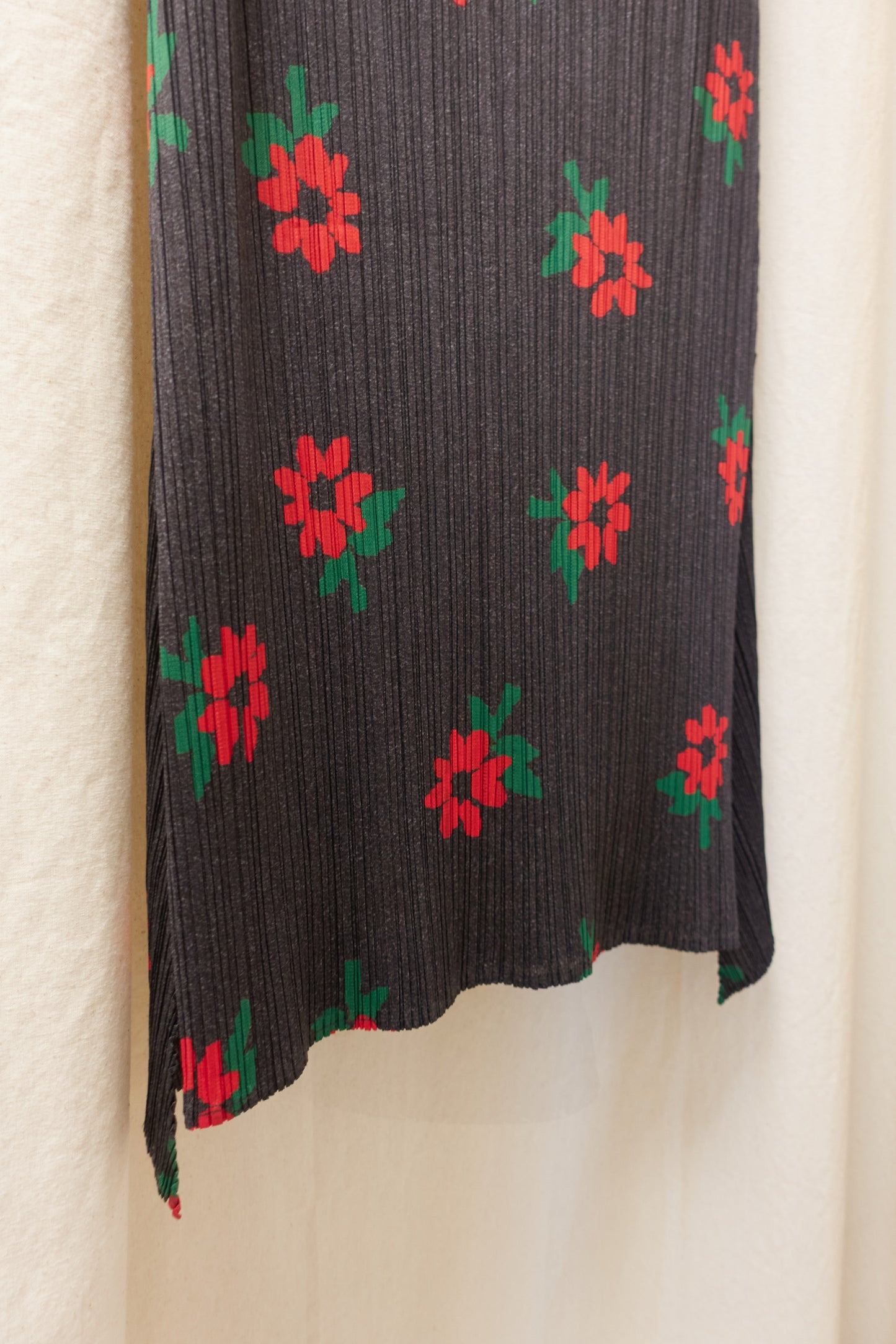 Issey Miyake Pleats Please floral pattern pleated skirt