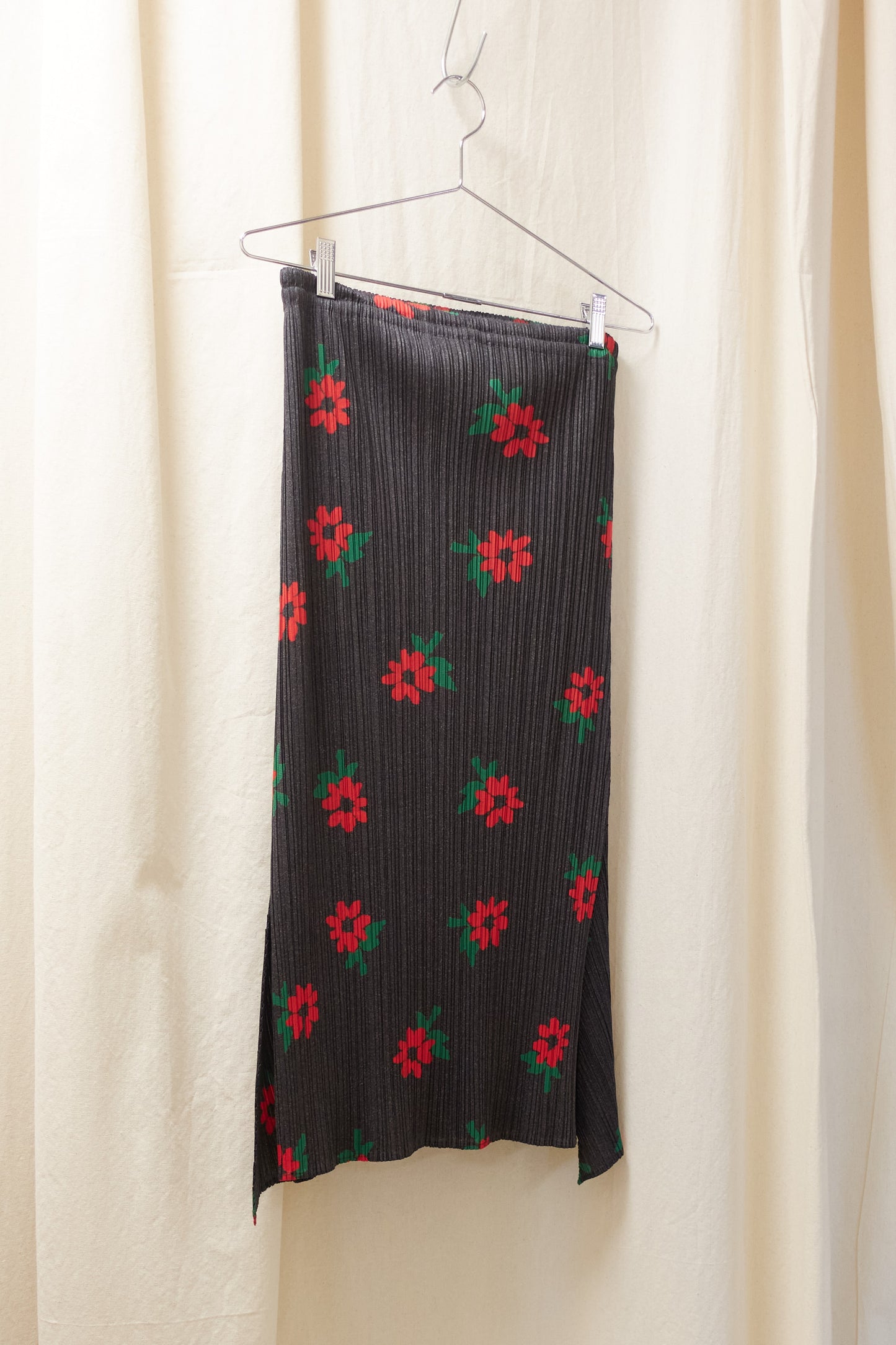 Issey Miyake Pleats Please floral pattern pleated skirt