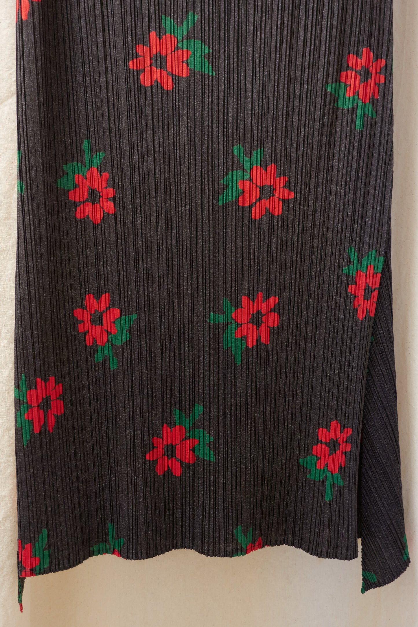 Issey Miyake Pleats Please floral pattern pleated skirt