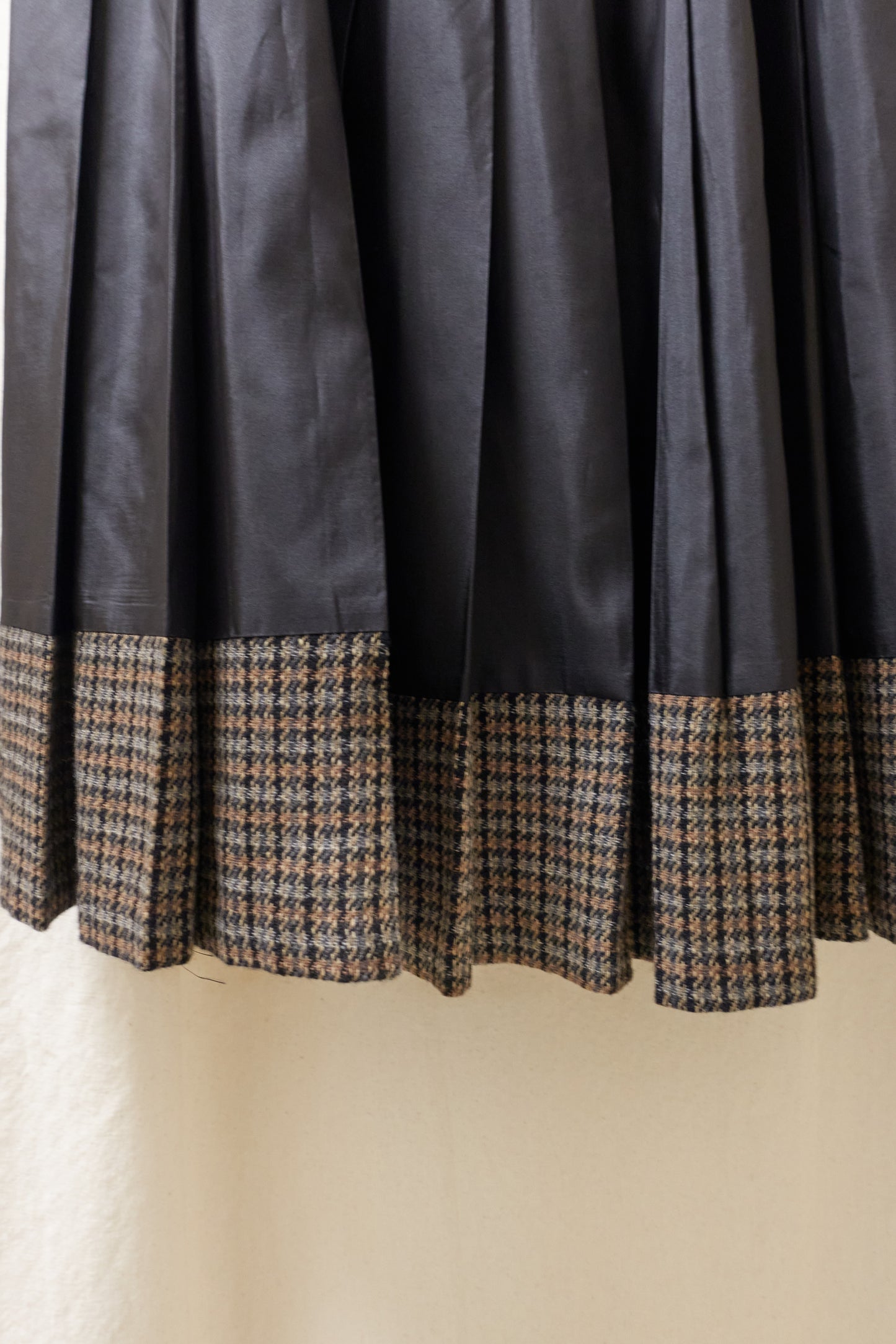 Junya Watanabe 2000 satin pleated skirt with contrast hem